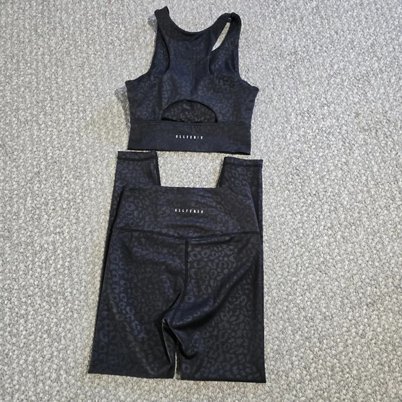 ALLFENIX workout Set - Picture 2 of 3